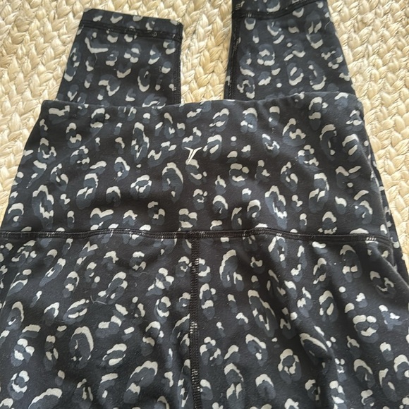 Black Tank Top and Gray Leopard Print Leggings - Picture 3 of 5